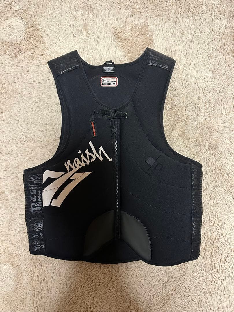 NAISHフローティングベスト