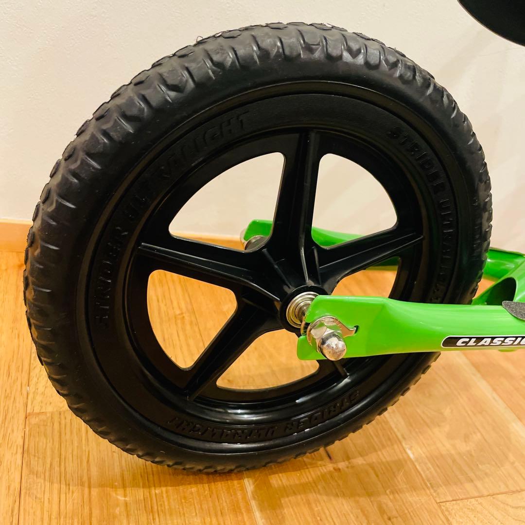 ストライダー バランスバイク 緑 キックバイク 自転車 子供