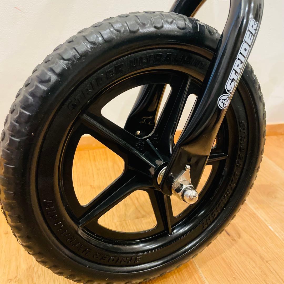 ストライダー バランスバイク 緑 キックバイク 自転車 子供