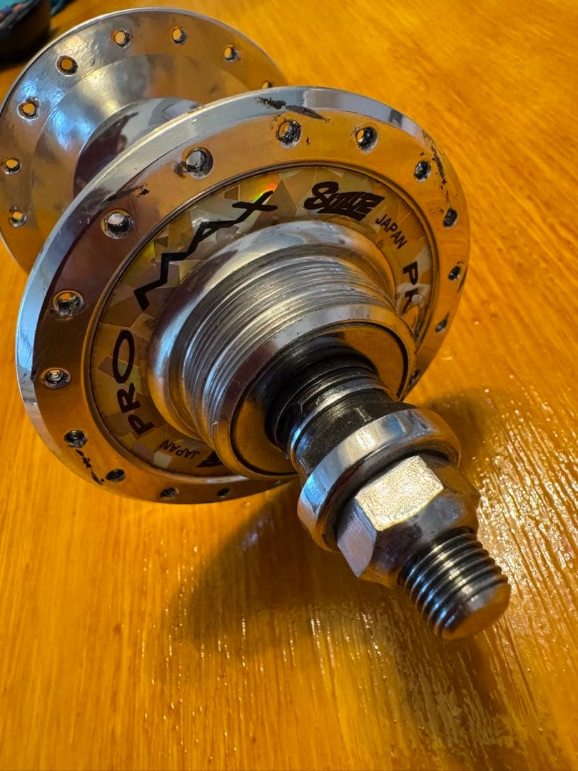 M*t様 美中古　SUZUE PRO MAX ハブ前後セット　NJS刻印あり