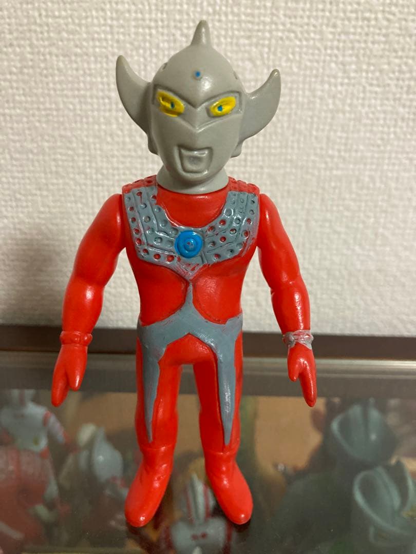 無版権　ウルトラマンタロウ　パチ　ソフビ　当時物