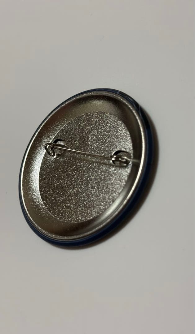 鬼滅の刃　柱展　マット缶バッジ　冨岡義勇