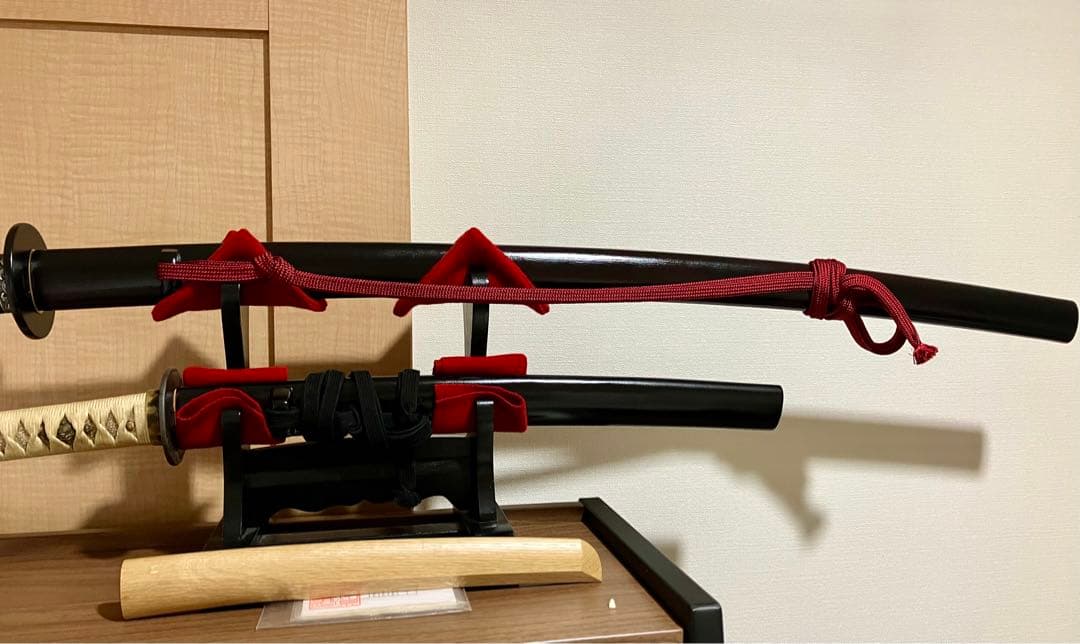 五条　日本刀 黒い鞘 赤い紐 居合刀　模造刀