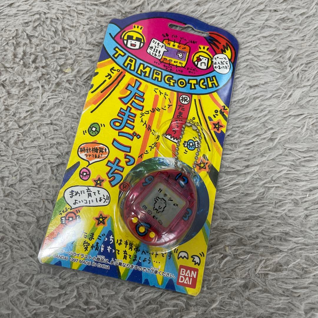 初代　たまごっち　1997年製 スケルトンピンク