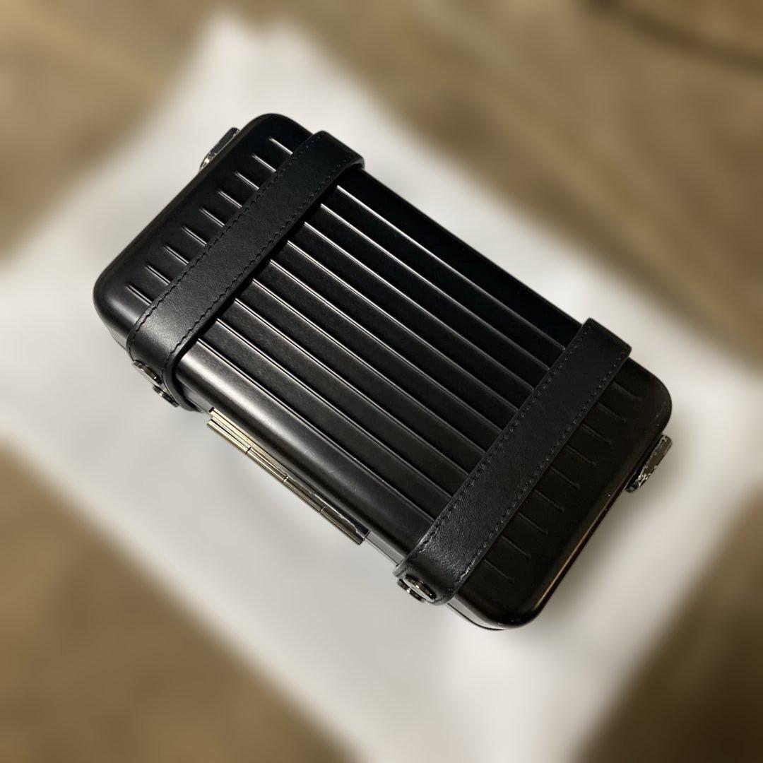 RIMOWA クロスボディバック【ブラック】