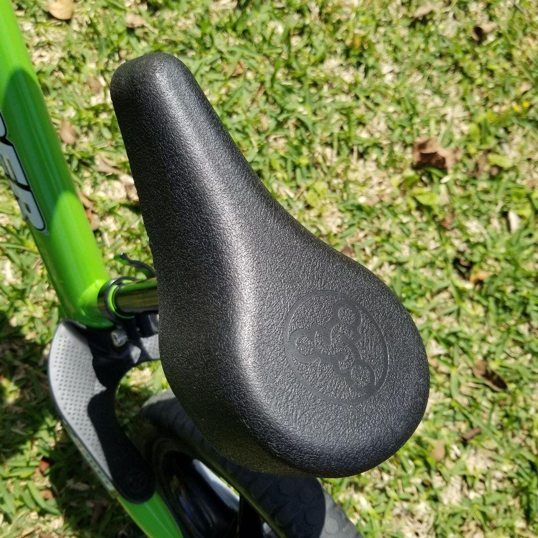 STRIDER スポーツモデル ストライダー グリーン 12インチ 日本正規品