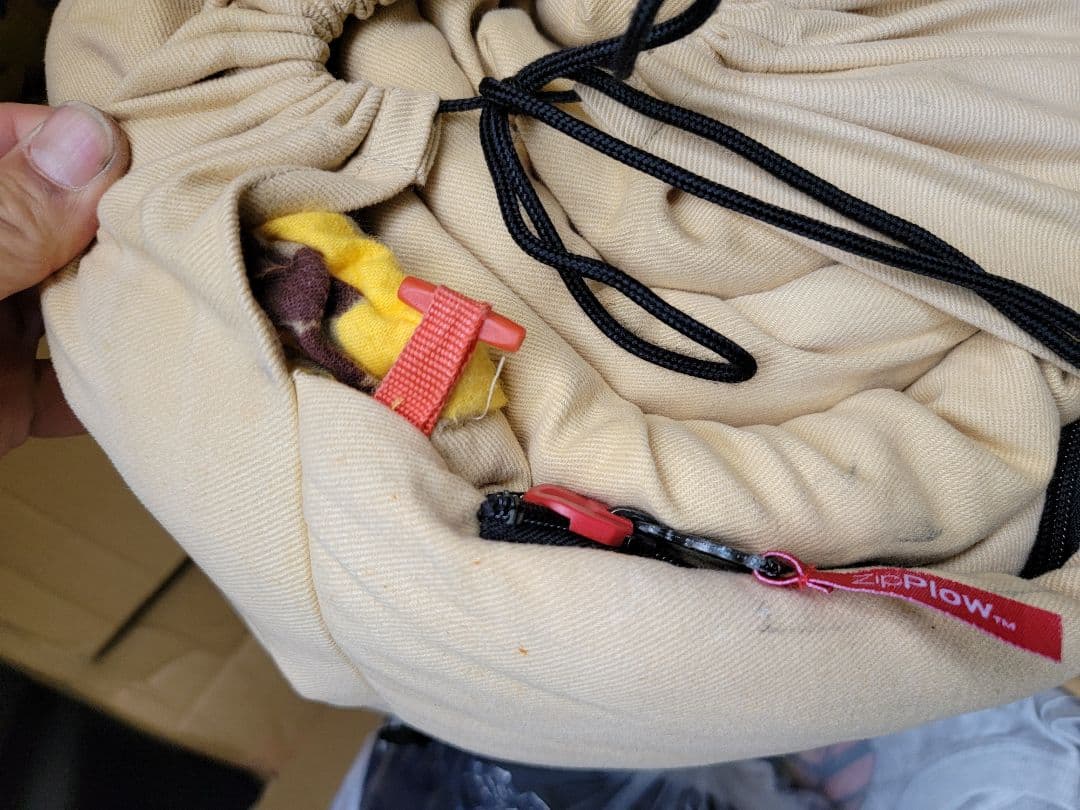 コールマン 寝袋 スリーピングバッグ C5 カラシ