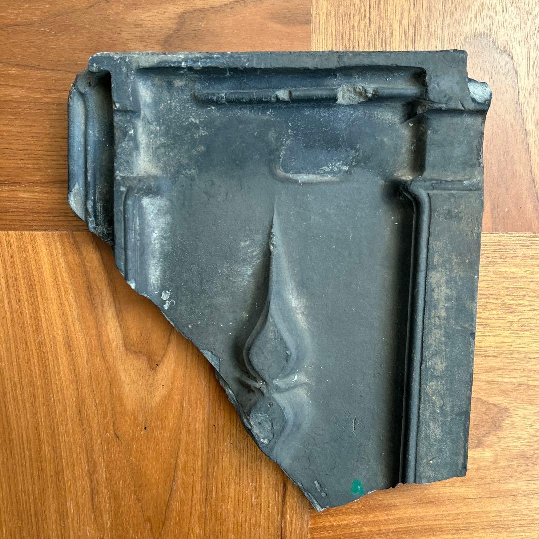 ジェラール瓦　フランス瓦　地中に眠る都市の記憶　地下遺構が語る明治・大正の横浜