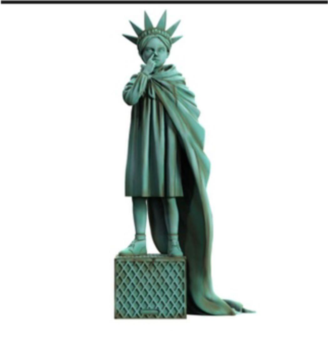 バンクシー　フィギュア　リバティーガール