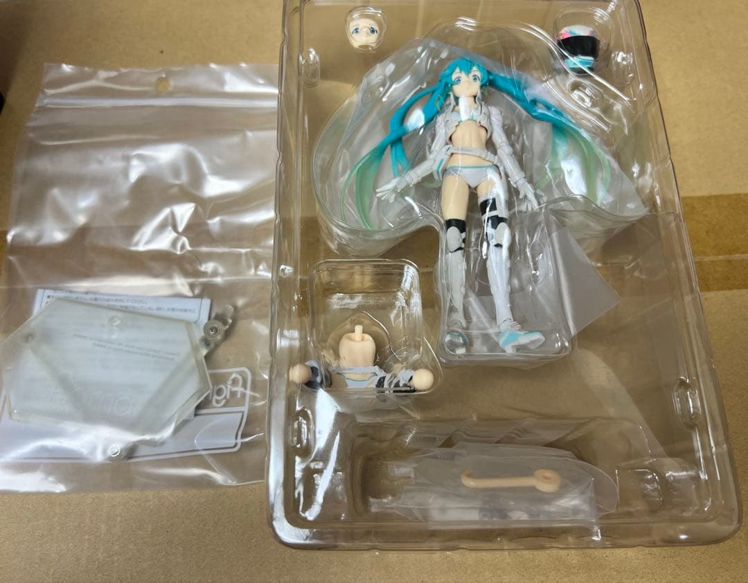 figma レーシングミク 2014 EV MIRAI ver.