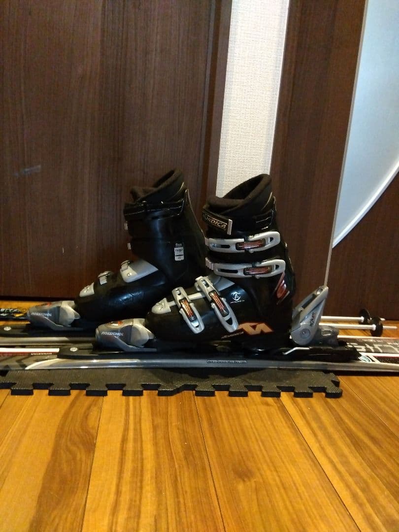 ハイエンド DYNASTAR 学生・男女兼用 スキーセット メンテ・WAX済み✔