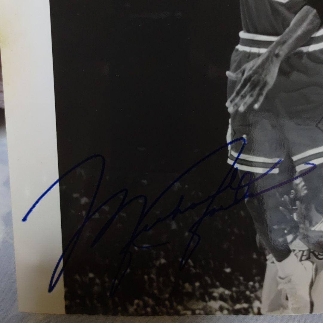 Michael Jordan サイン入り写真 23
