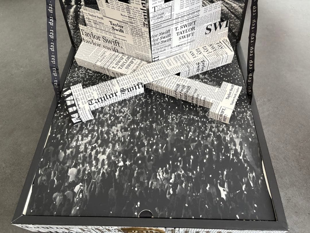 ミュージシャン Taylor Swift reputation vip box