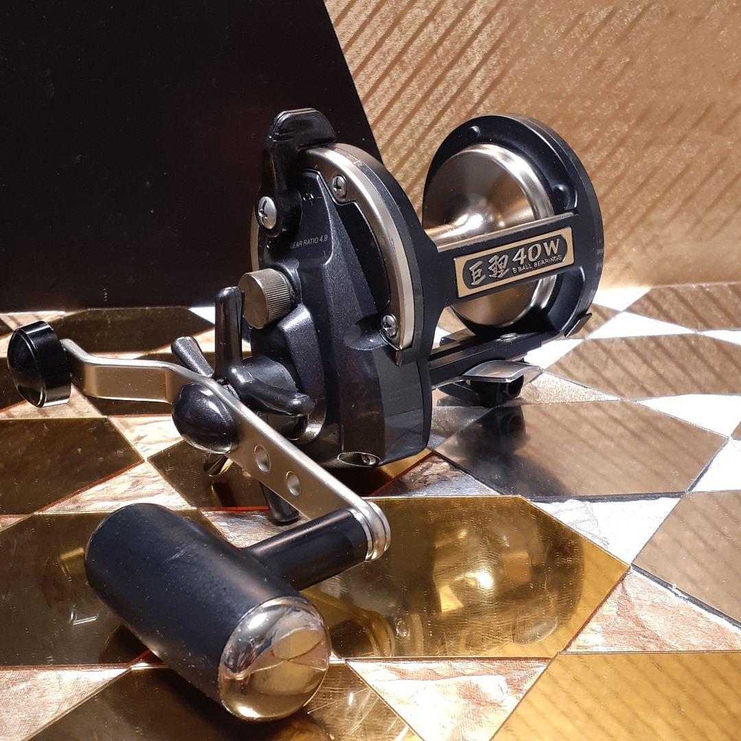 ダイワ 巨鯉 40W ベイトリール 遠投釣り 石鯛 イシダイ美品