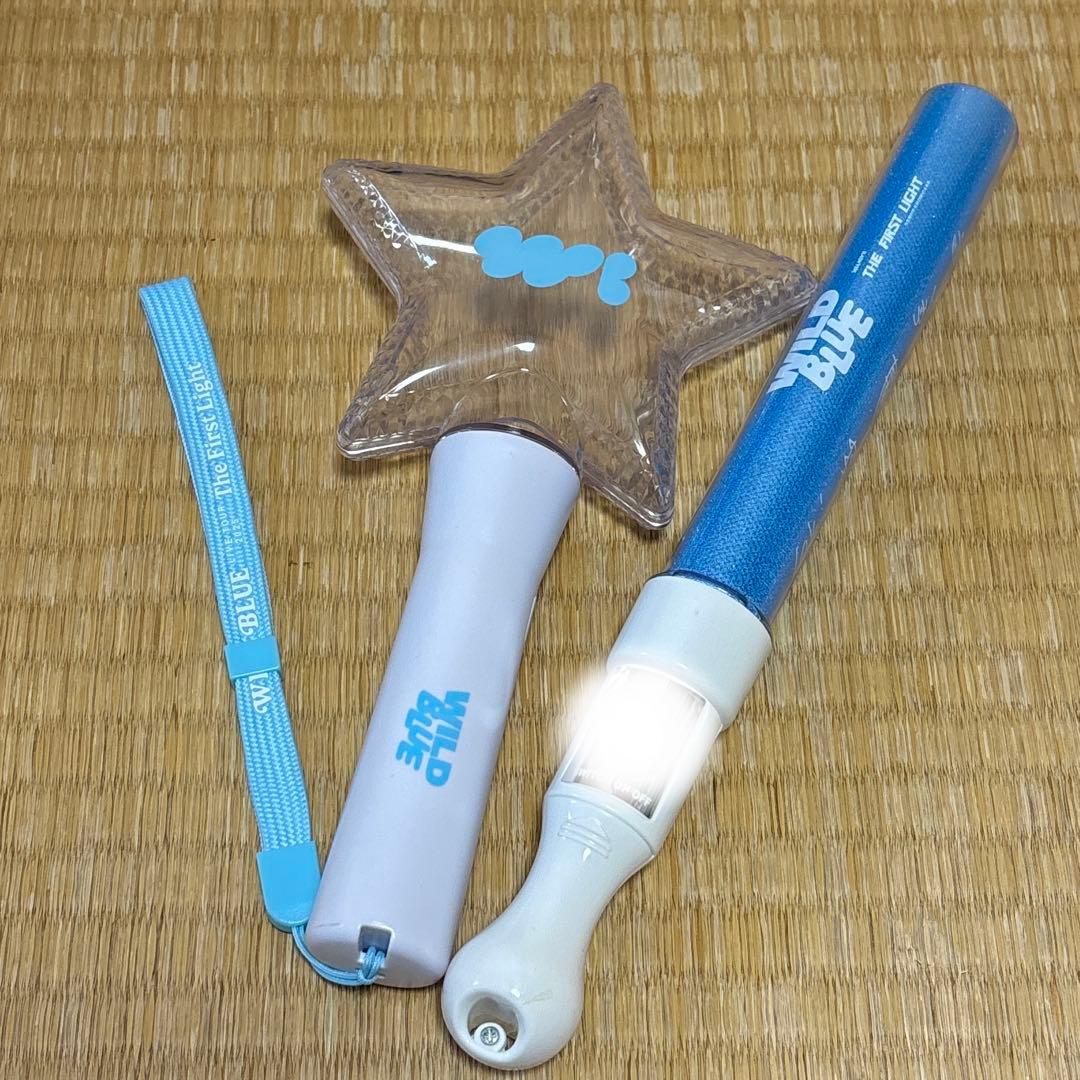 WILDBLUE ペンライト The First Light 初代 2代目