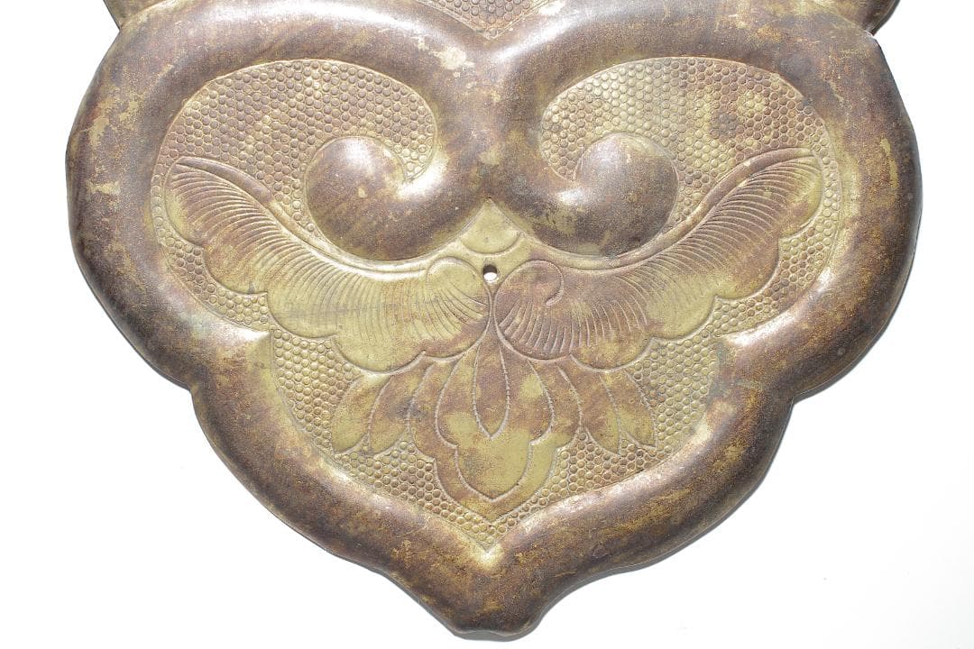 江戸時代 唐花輪宝文 毛彫 金銅板