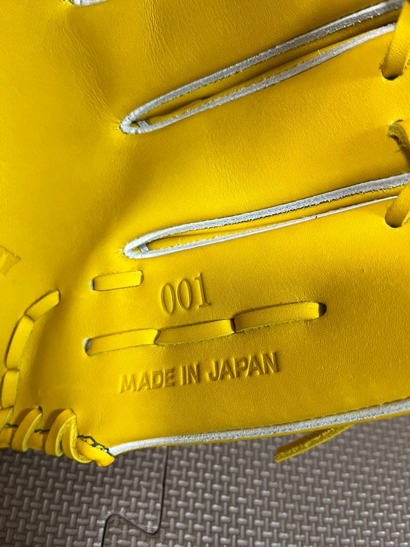 新品未使用　硬式グラブ　ごりらガチャ　001型