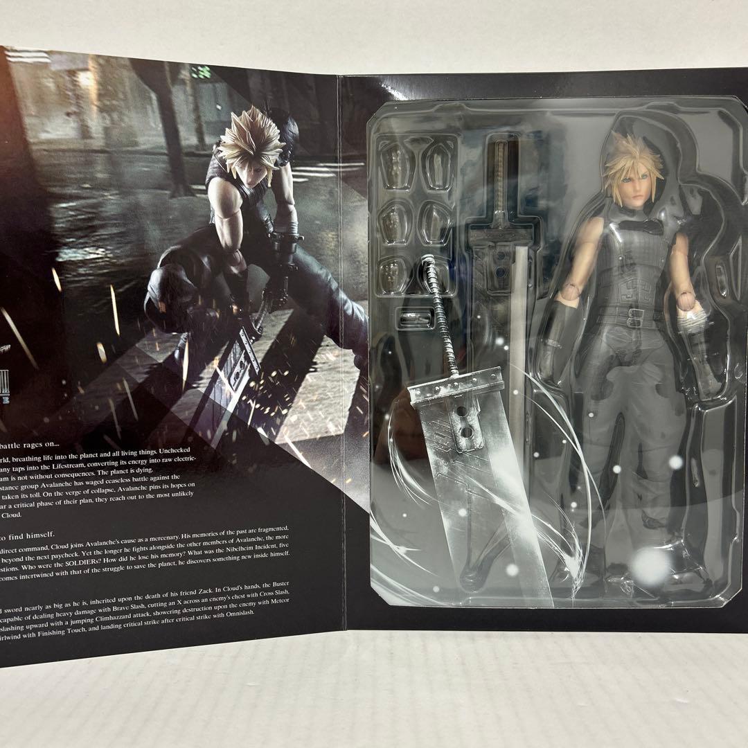 FINAL FANTASY VII REMAKEクラウド・ストライフ フィギュア