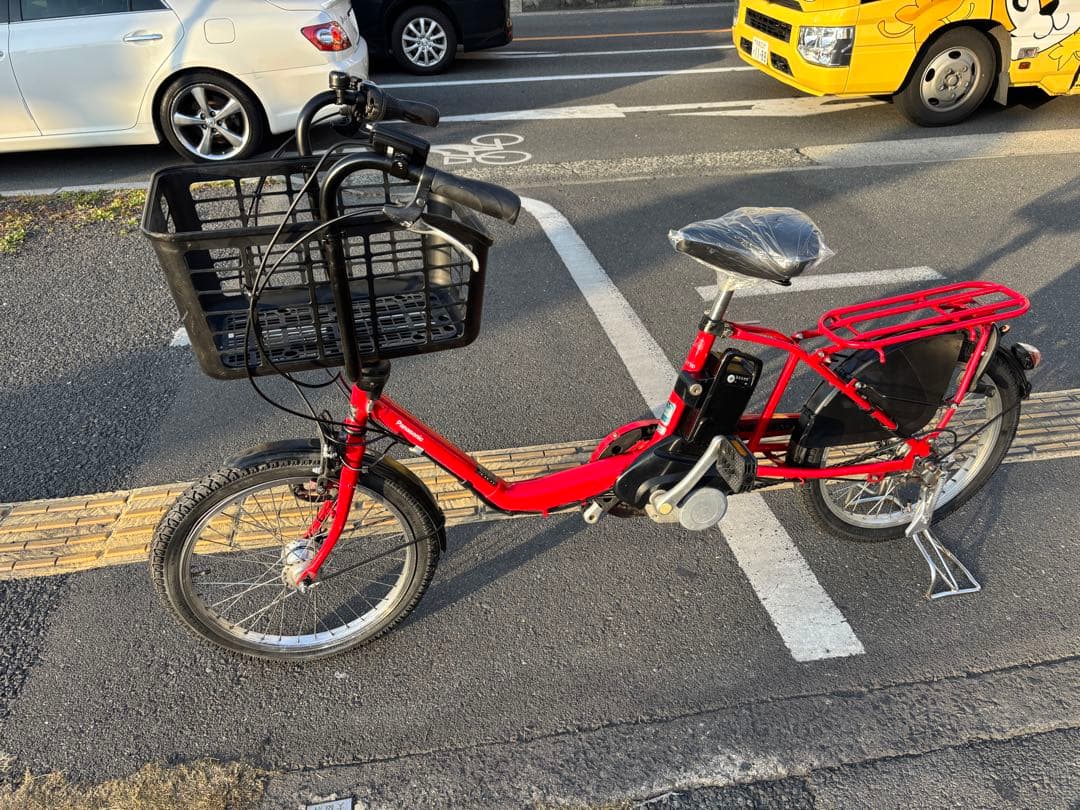 中古20㌅Panasonic電動アシスト自転車　8Ah 大阪　037番