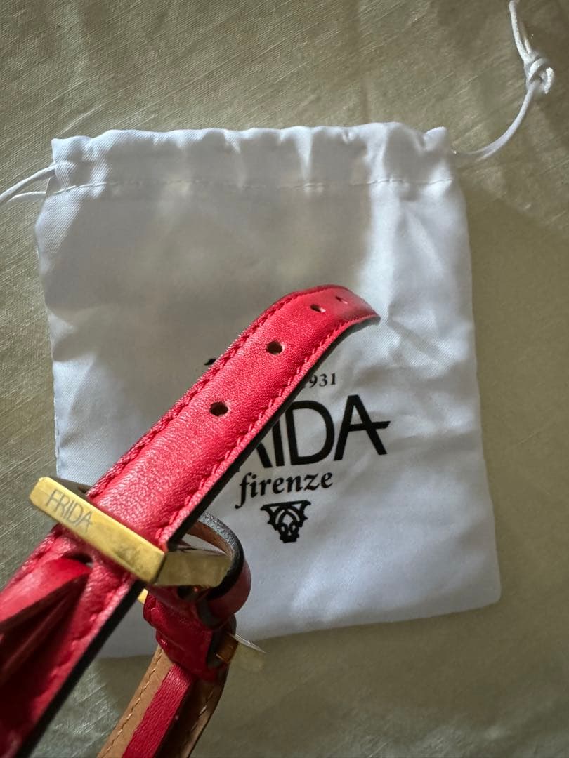 frida Firenze 犬の首輪　犬　ペット　散歩　レザー　赤