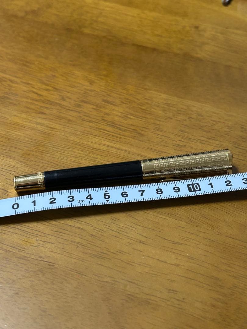 ヴェルサーチェversaceボールペンメデューサ装飾美品ゴールド　ブラック　黒金