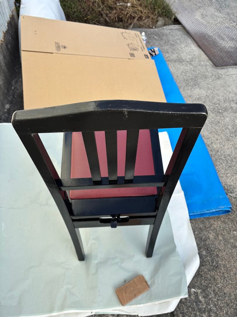 YAMAHA 背もたれ付ピアノ椅子　足部フェルト付き　座面新品比較的きれい