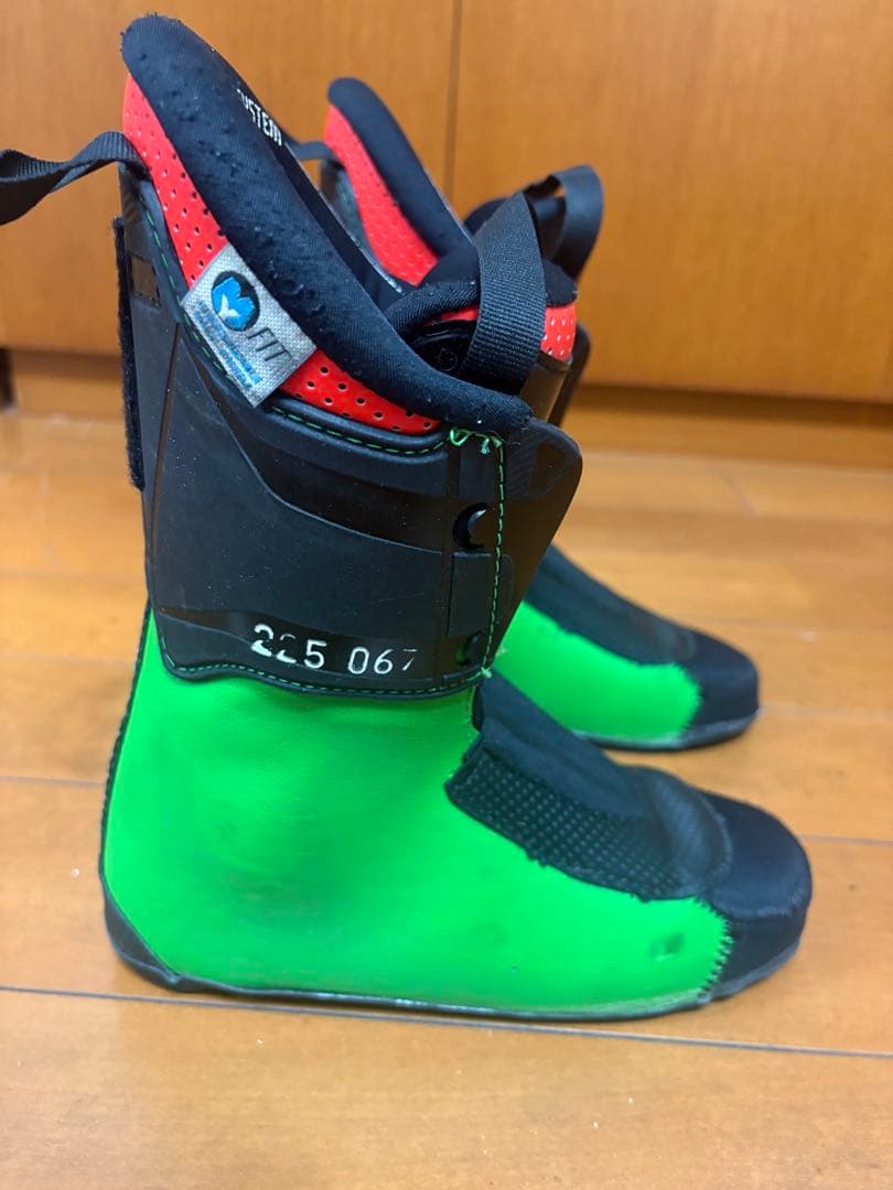 【送料無料】DALBELLO ダルベロ　スキーブーツ　DRS 22.5cm