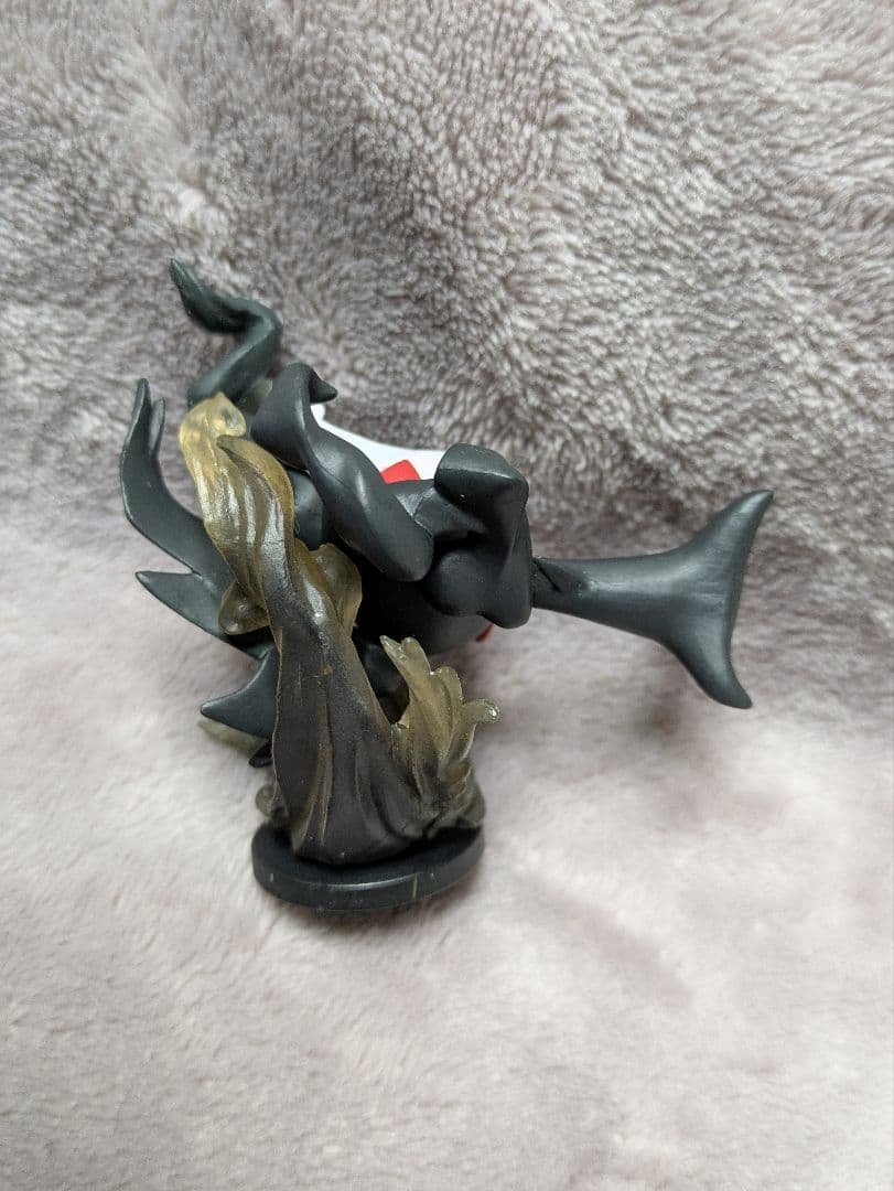 海洋堂 予約特典限定 ダークライ フィギュア