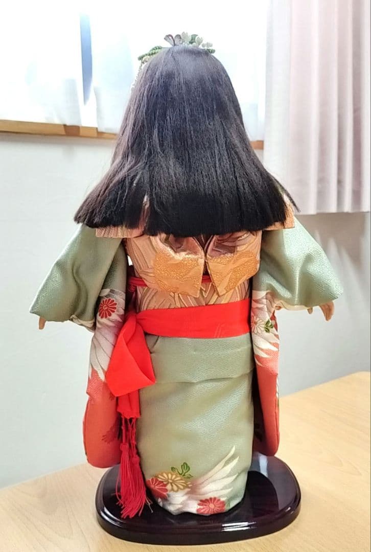 新品未使用。市松人形 綺麗な衣装綺麗な顔 栗毛編み込みリボン可愛い✨公司作