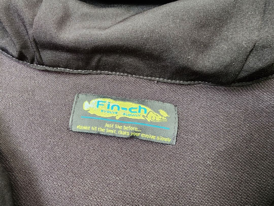 美品【Fin-ch 】フィンチ　薄手　長袖パーカー　フード付き　L