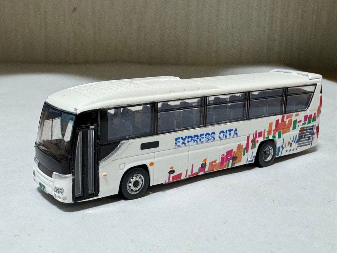 Beg_19出品バスコレクション改造新型セレガ大分バス高速カラー