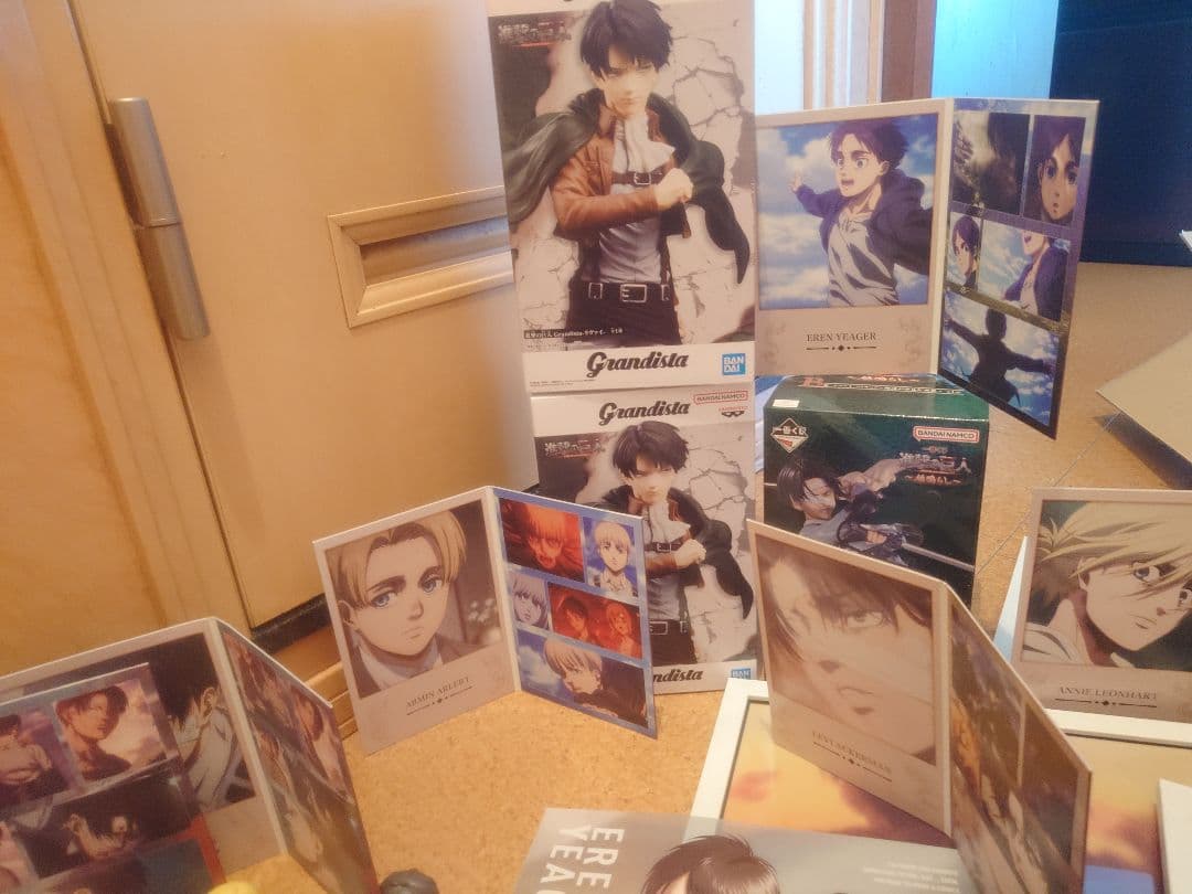 進撃の巨人80点以上グッズ