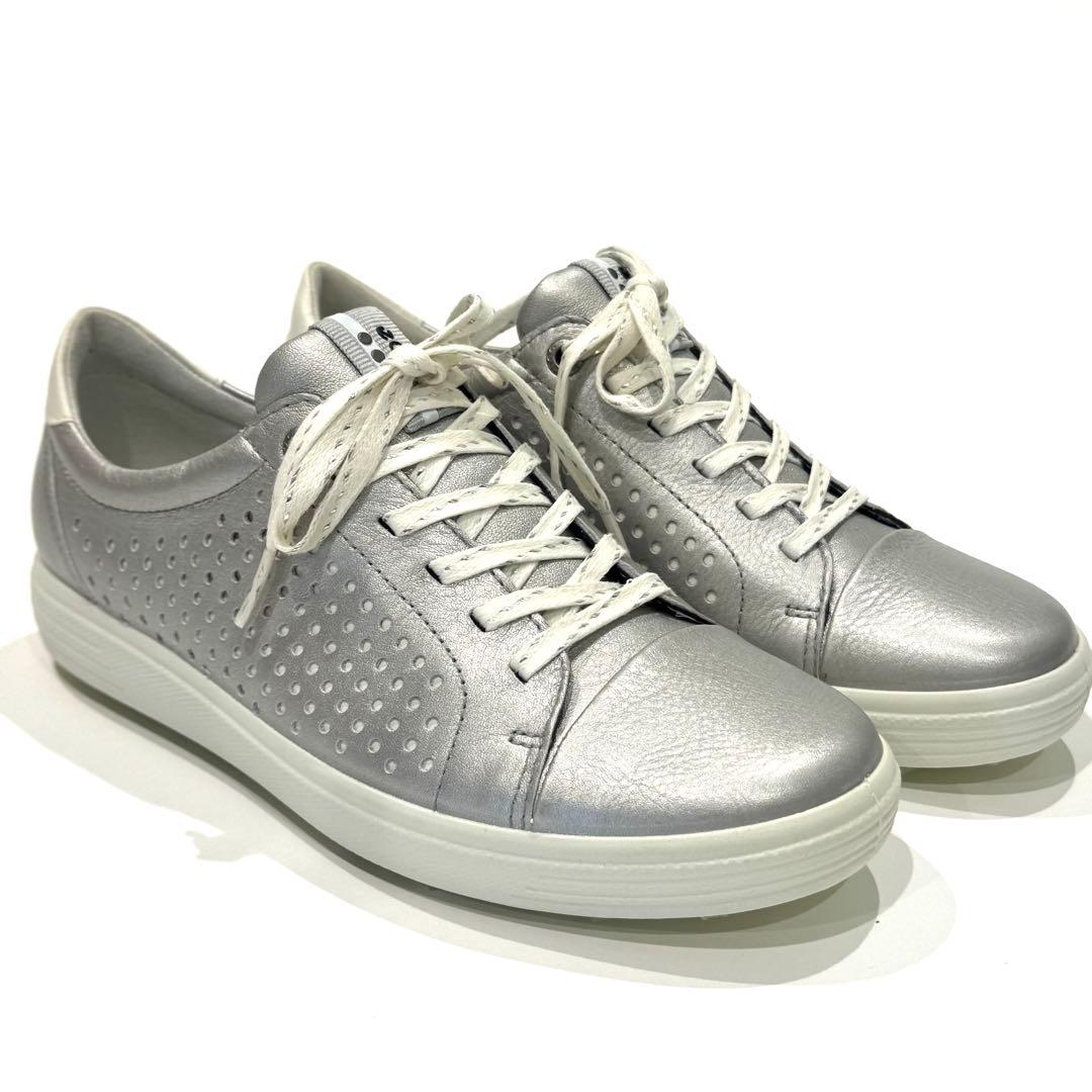 ゴルフシューズECCO CASUAL HYBRIDシルバーレディース23.5㎝