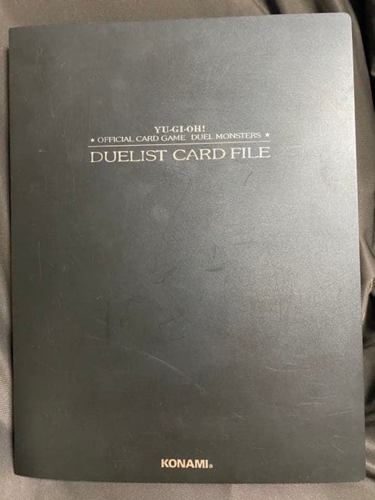 遊戯王カード　ファイル　まとめ売り　約200枚　初期　青眼の白龍など