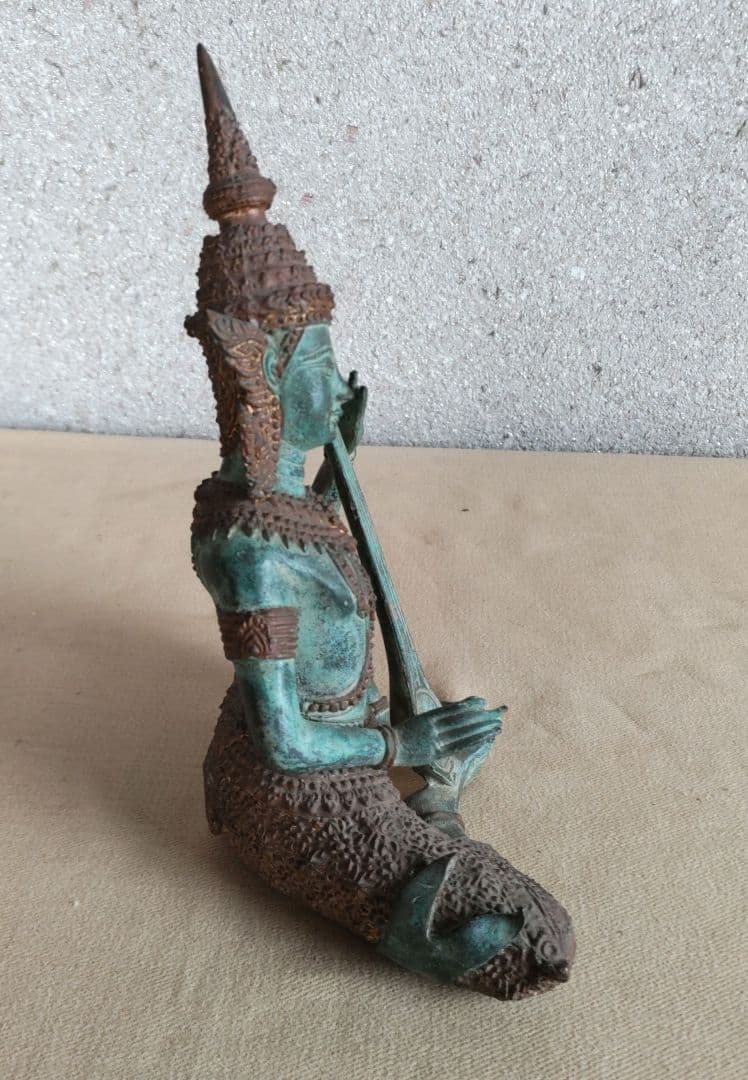 鋳銅製　チベット仏像