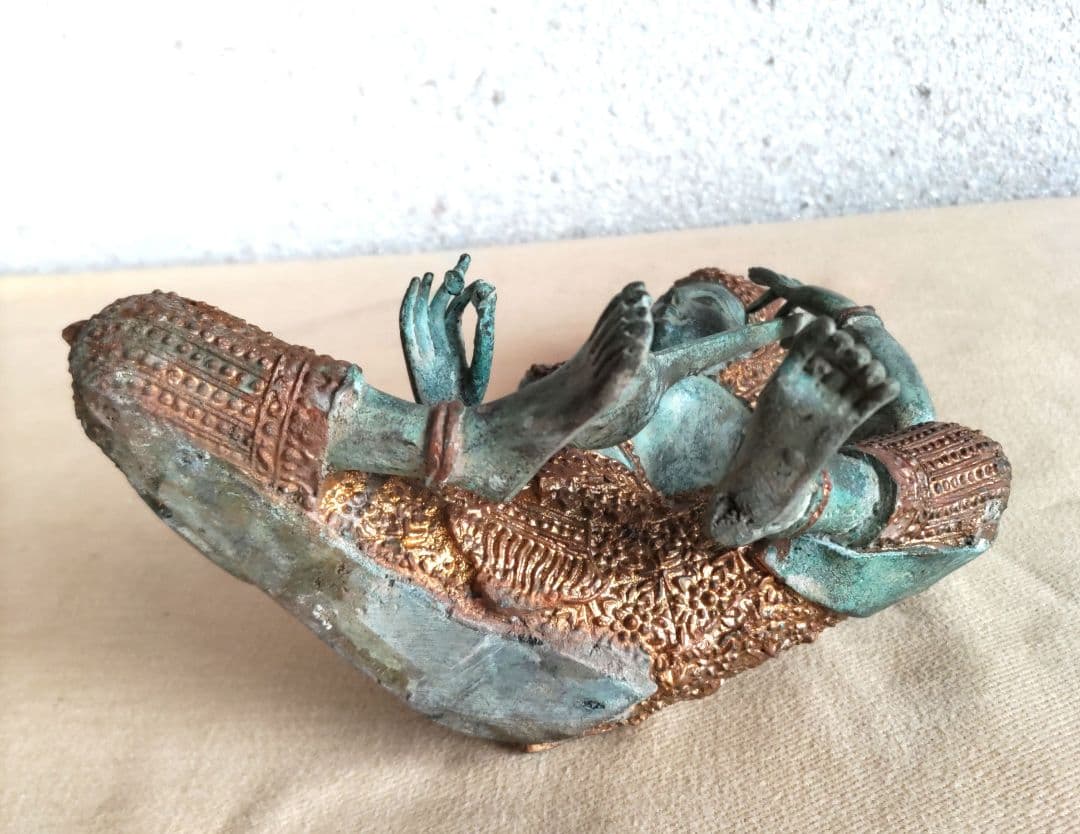 鋳銅製　チベット仏像