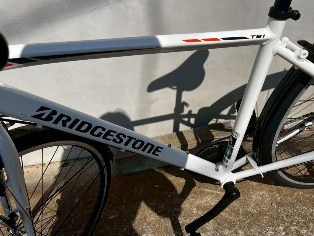BRIDGESTONE ブリヂストン　クロスバイク ホワイト TB1
