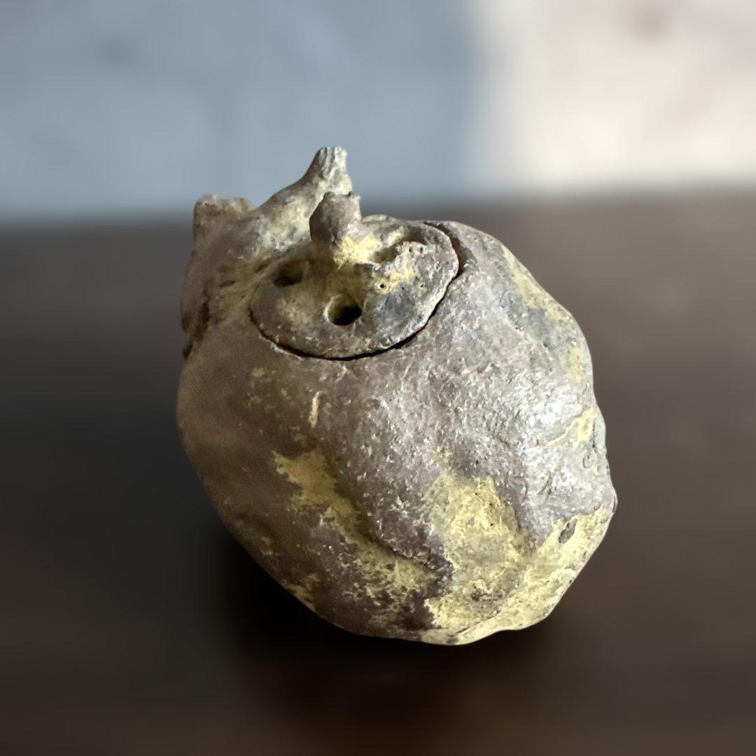 お値下げ‼️可愛い眠り猫　猫の姿の蓋付き陶器彫刻