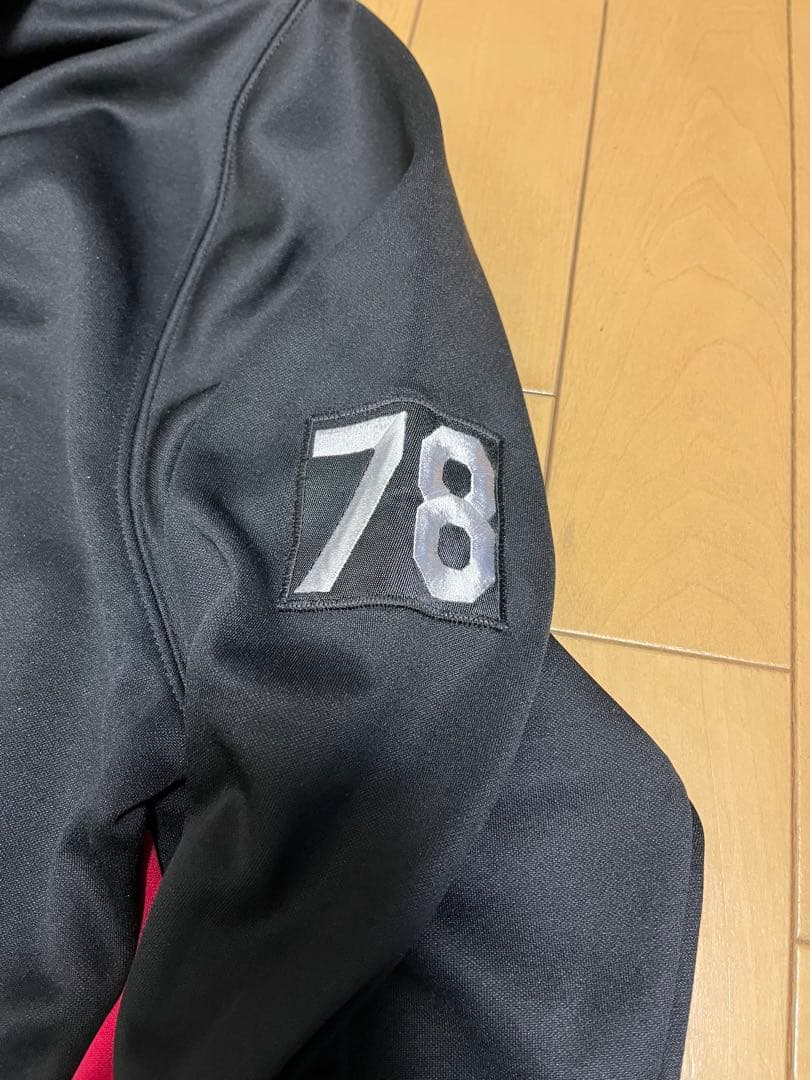 千葉ロッテマリーンズ　実使用　パーカー　練習ウエア　ユニフォーム　鶴岡コーチ