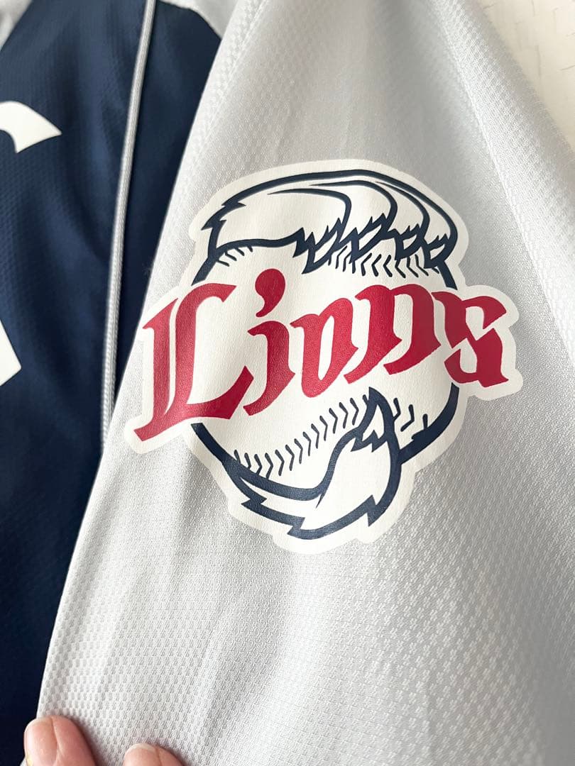 西武ライオンズ NIKE ナイキ　ジャンパー ブルゾン　スタジャン　L