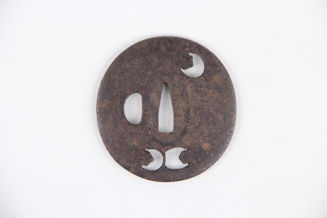 鉄地 刀鍔 武州住正義　銘　鍔　 /武具/刀装具　EU11-17