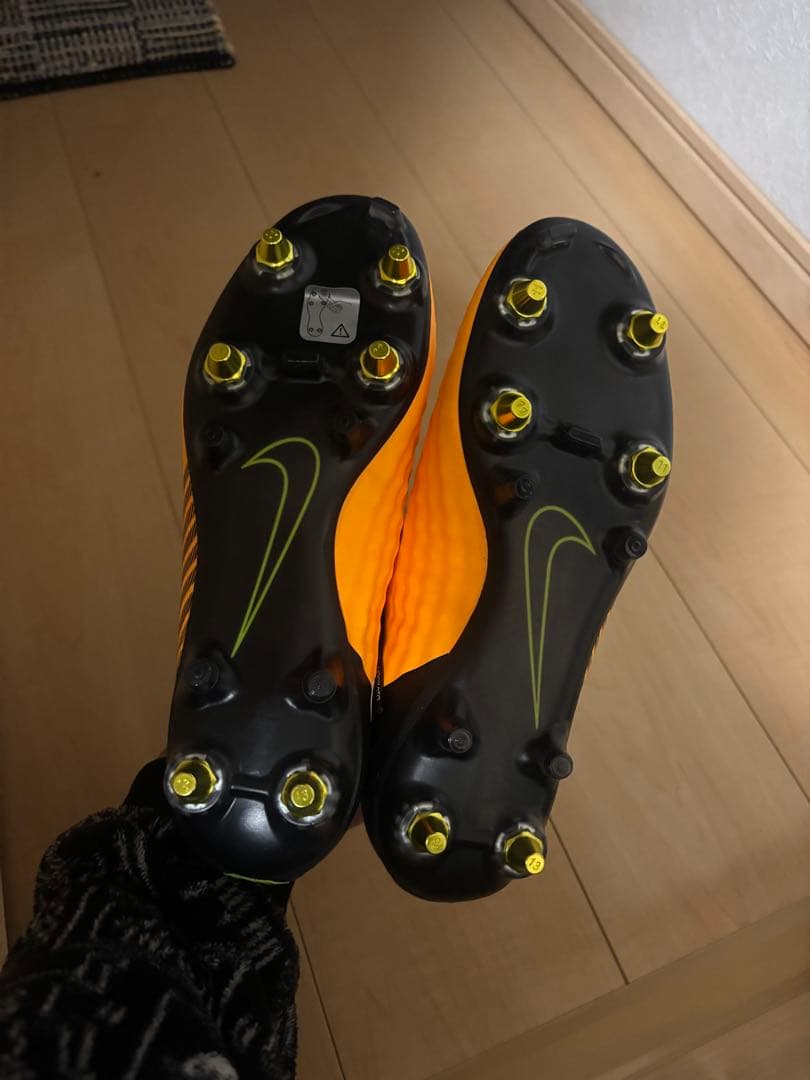 カ*ア様 NIKEマジスタ ACC スパイク