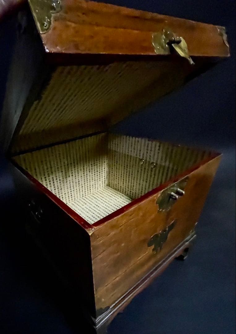 「祖」李朝 箪笥 バンダジ モリジャン 真鍮金具 4脚 朝鮮家具 （あ）