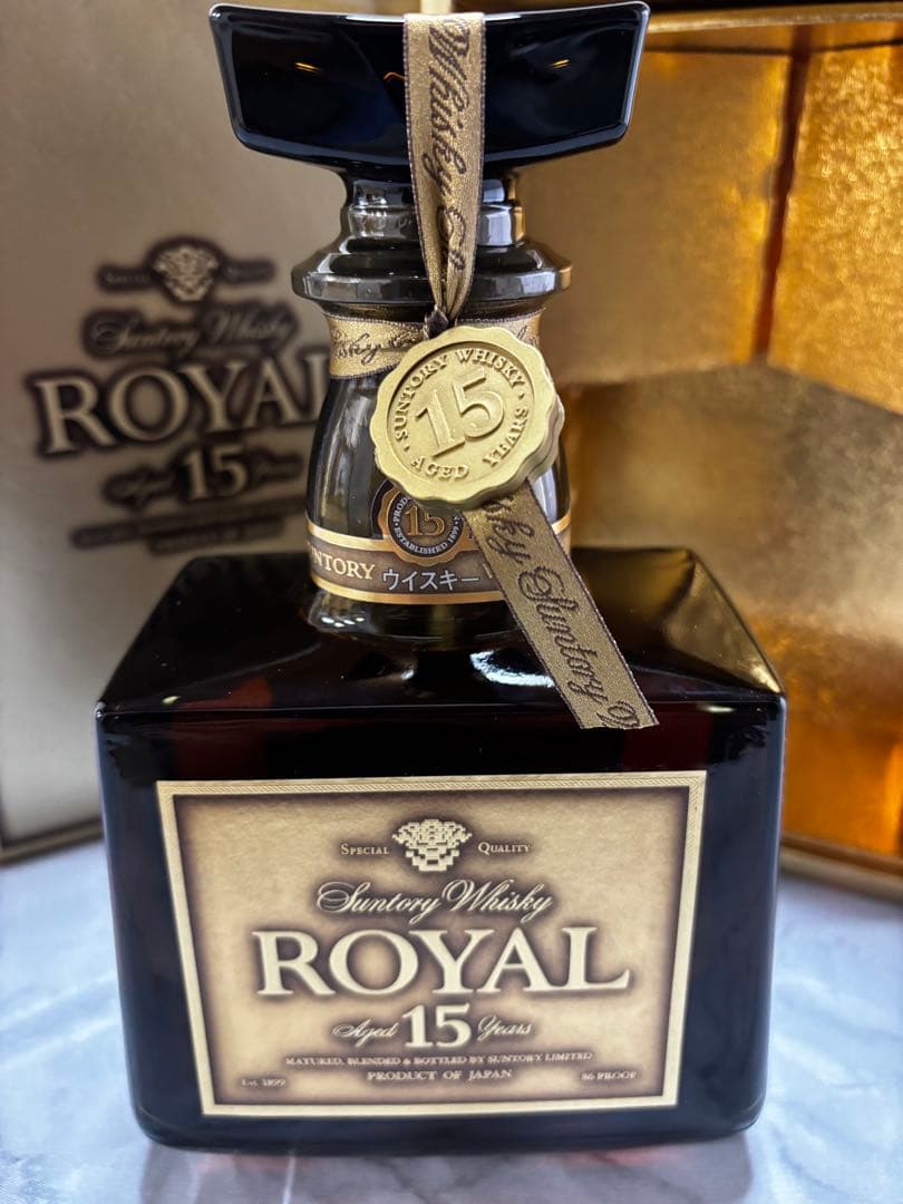サントリーウイスキー ロイヤル ゴールドラベル15年 箱入 未開封 ローヤル