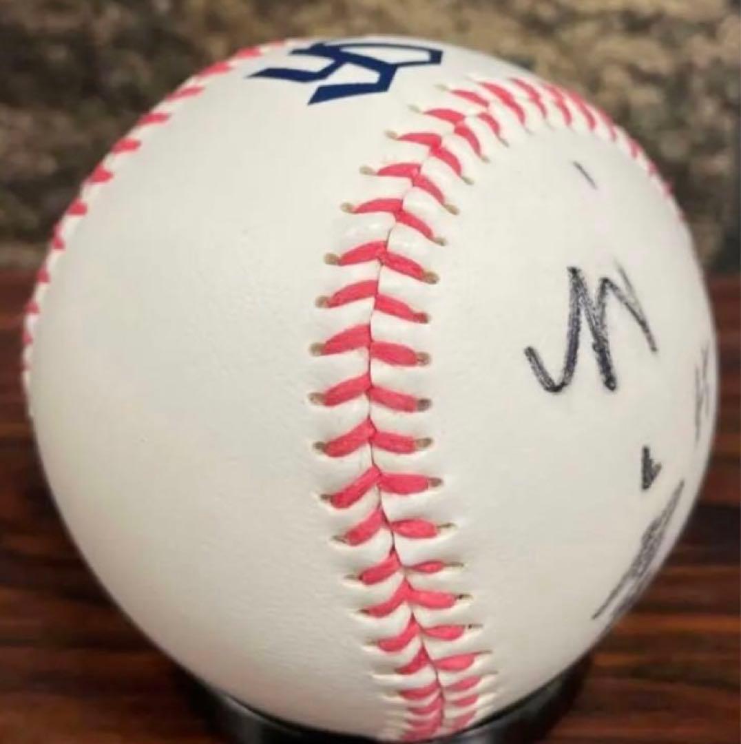 村上宗隆選手　ヤクルトスワローズ　直筆サインボール スタンド投げ入れ