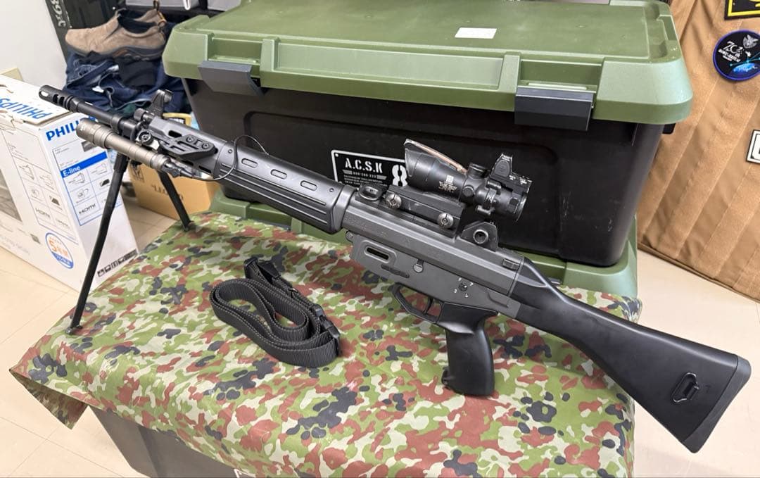 89式5.56mm小銃 マガジン4本 ウェポンライト付き