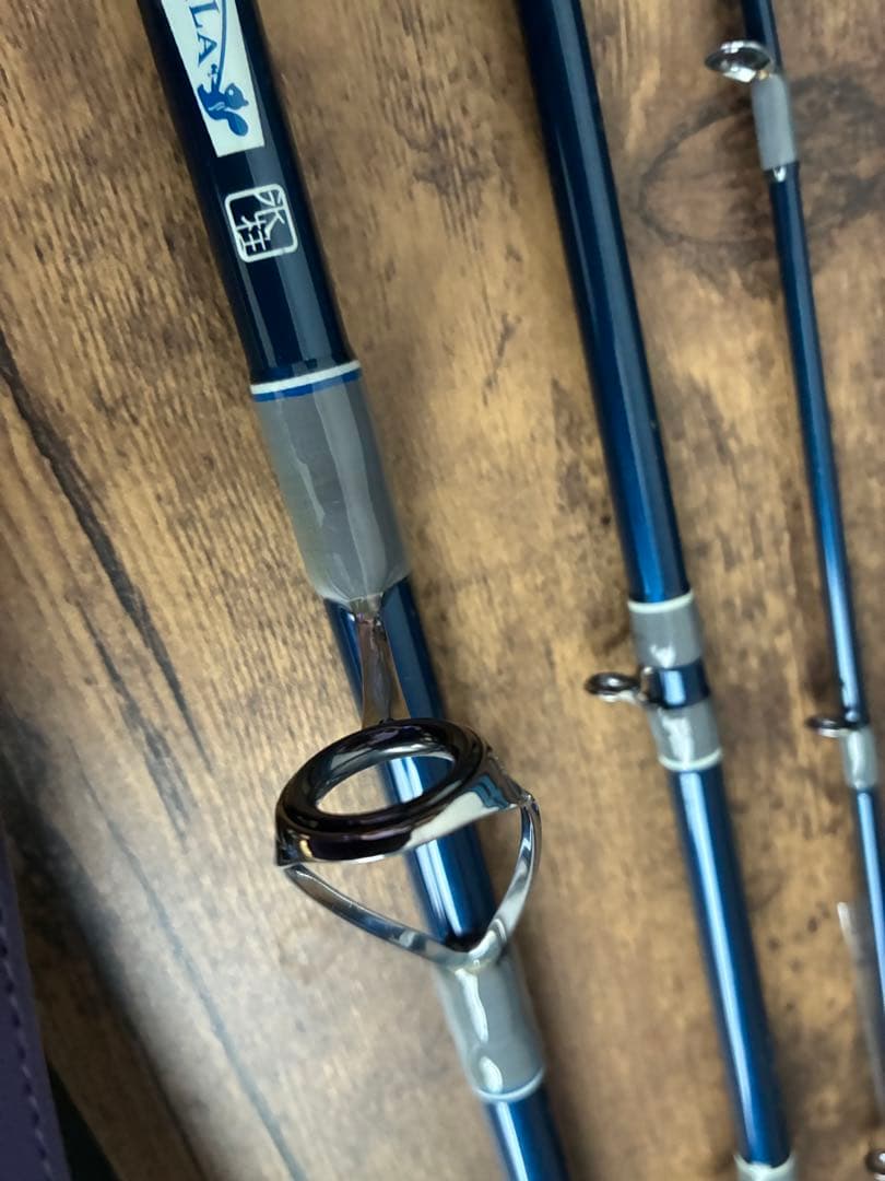 ツララ　MMA UNITED 100MH