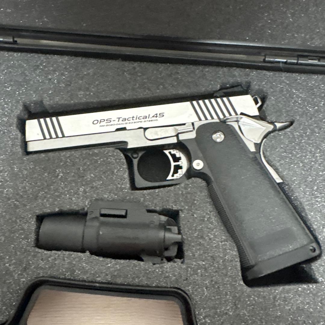 OPS-Tactical.45（ケースとライト付き）