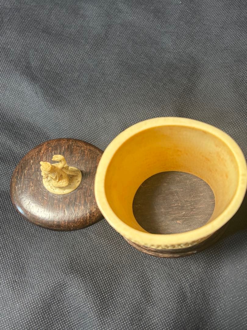 極上古美術品　精密彫刻 蓋物