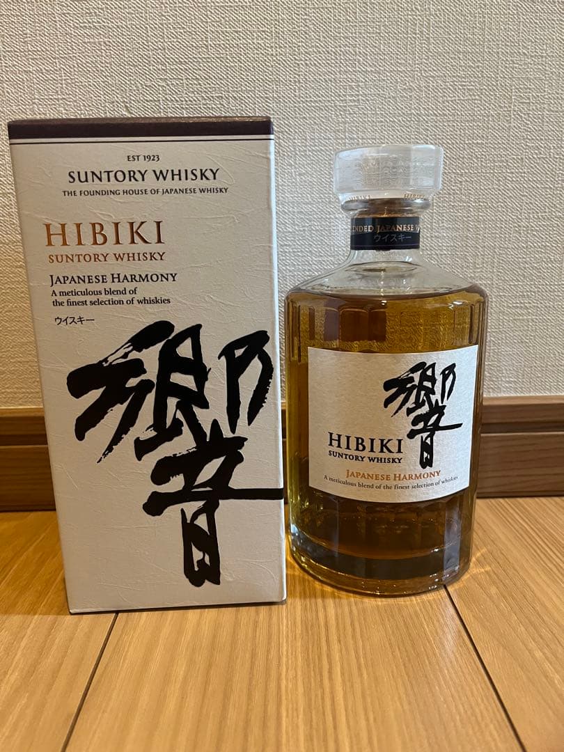 響ジャパニーズハーモニー 700ml 箱付